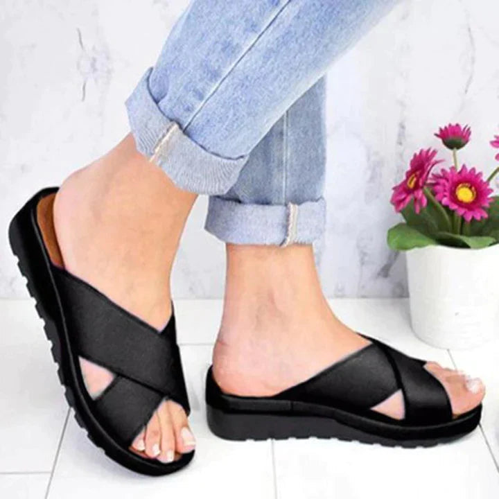 Comfortabele metallic slippers - Elise