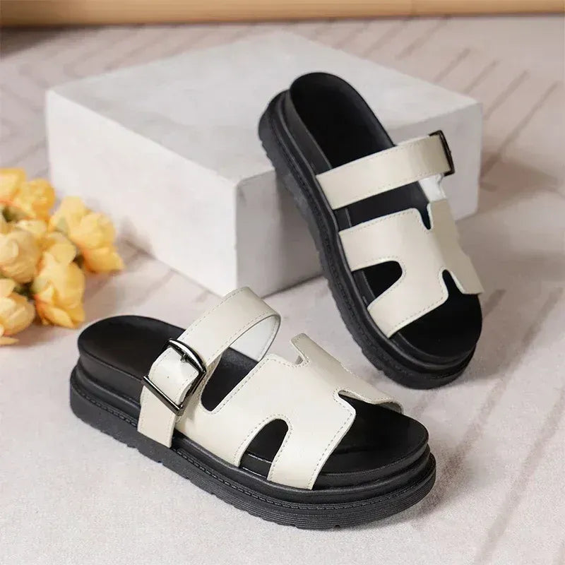 Comfortabele platform dames sandalen met gesp – Émilie