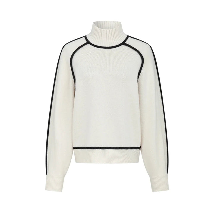 Contrasterende coltrui dames met moderne lijnen – Essence