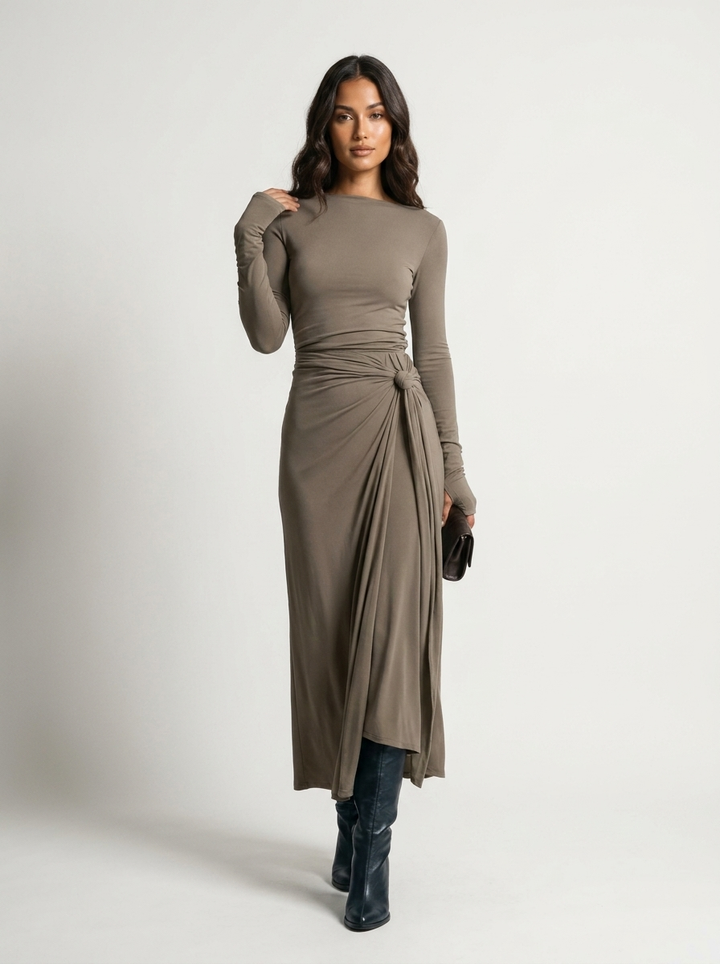 Elegante maxi jurk met drapering en split - Seraphina
