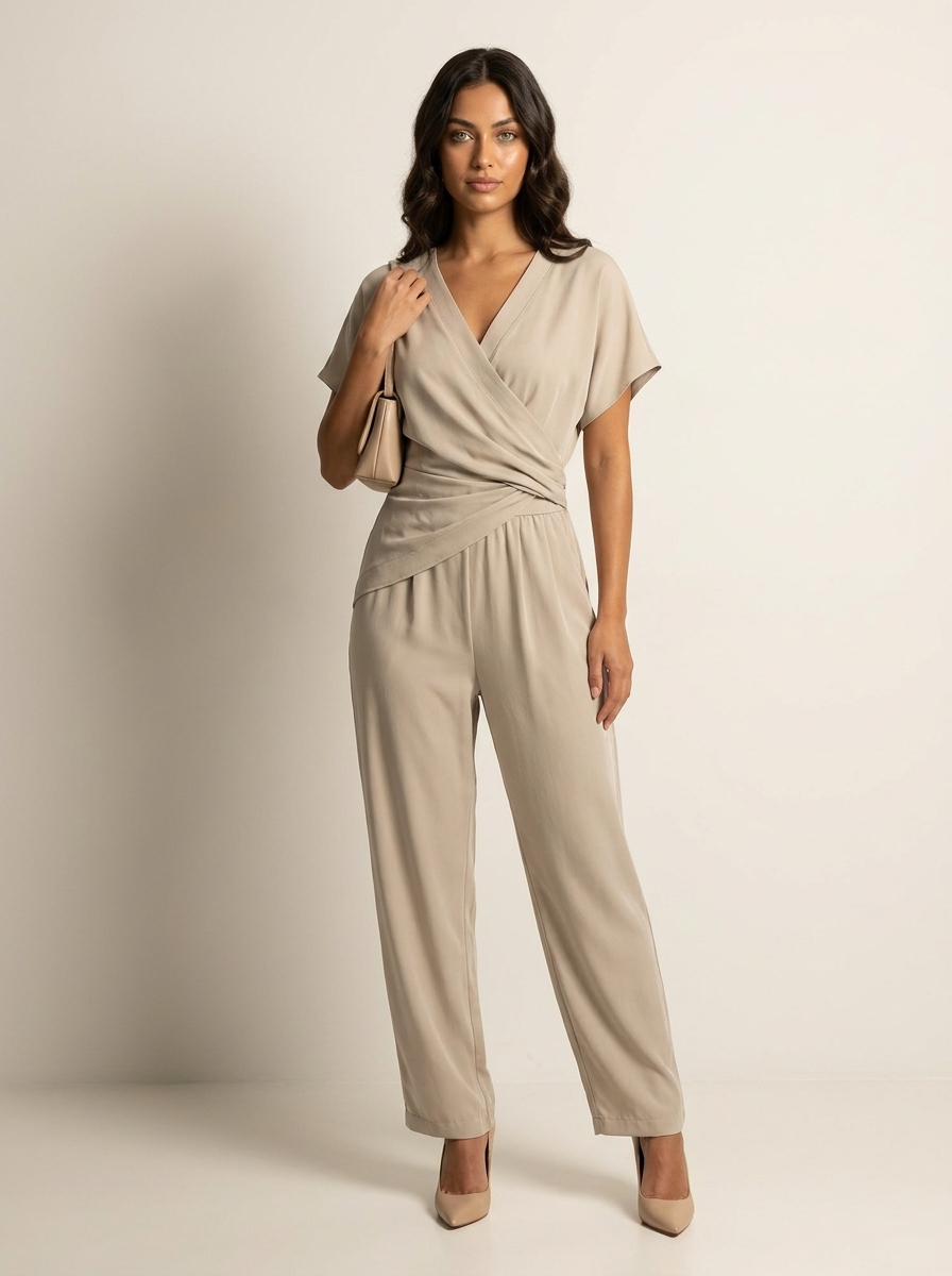Elegante overslag jumpsuit met wijde pijpen - Mila