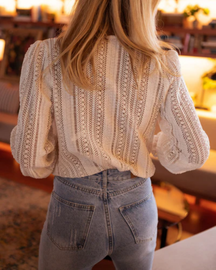 Elegante dames blouse met kant en V-hals – Elvira