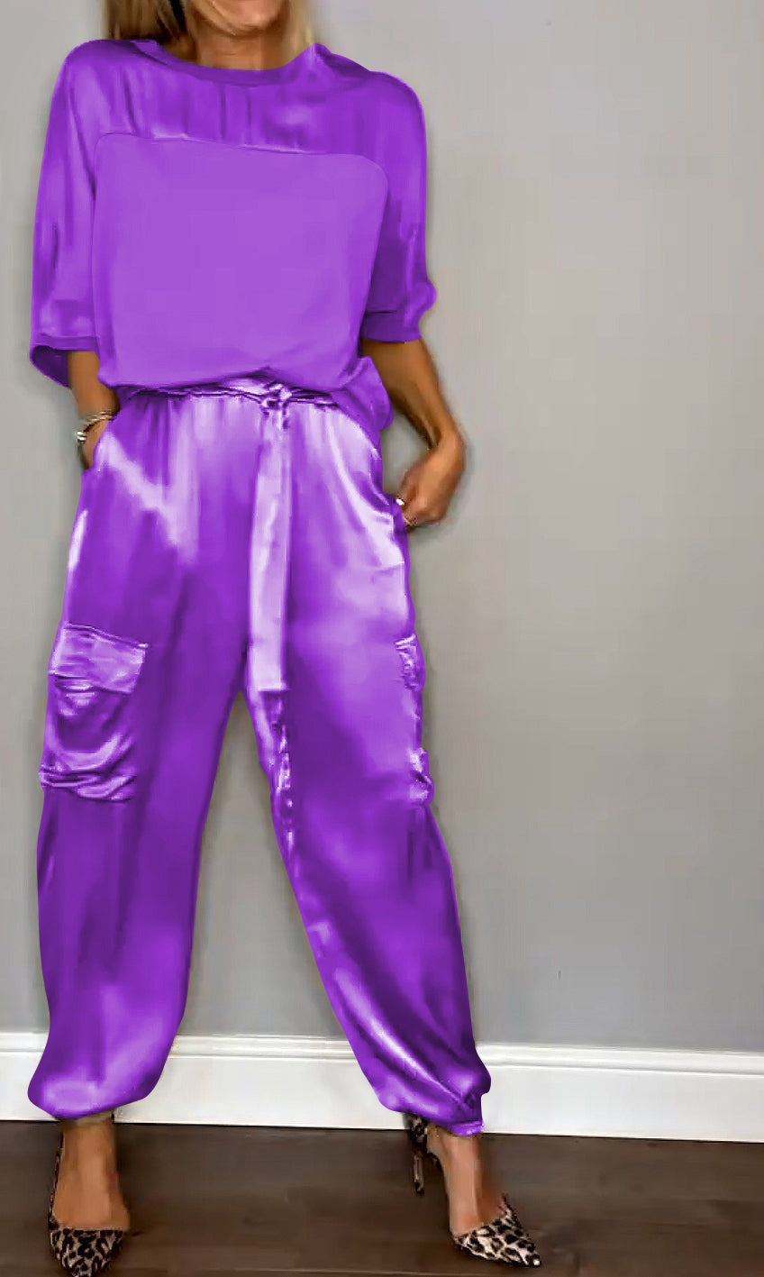 Satijnen dames set met cargobroek en loose top – Inge