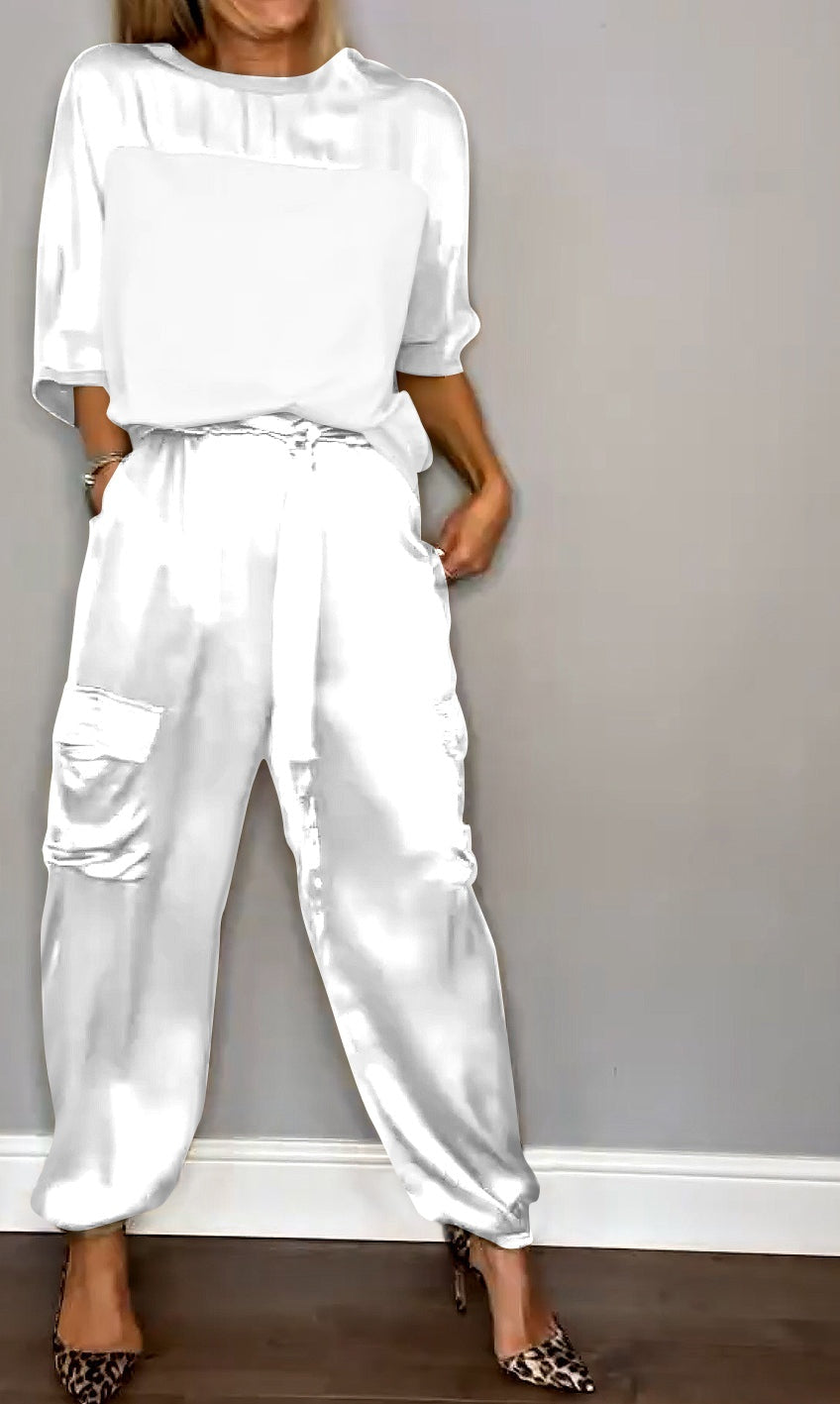 Satijnen dames set met cargobroek en loose top – Inge