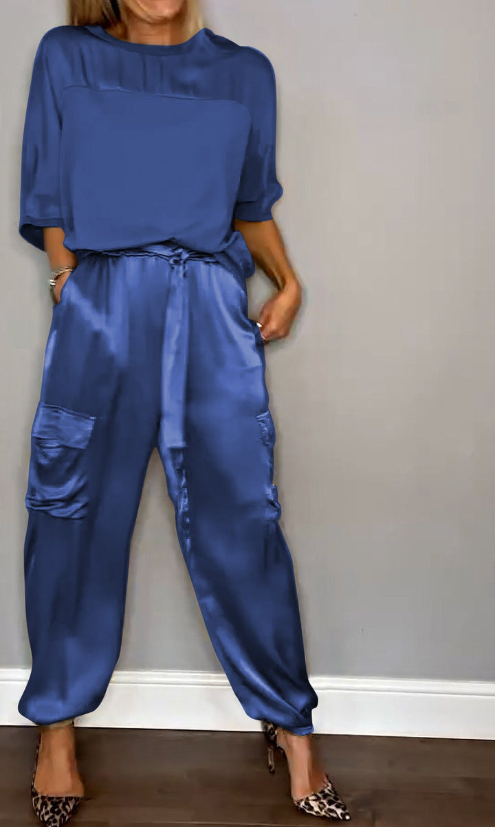 Satijnen dames set met cargobroek en loose top – Inge