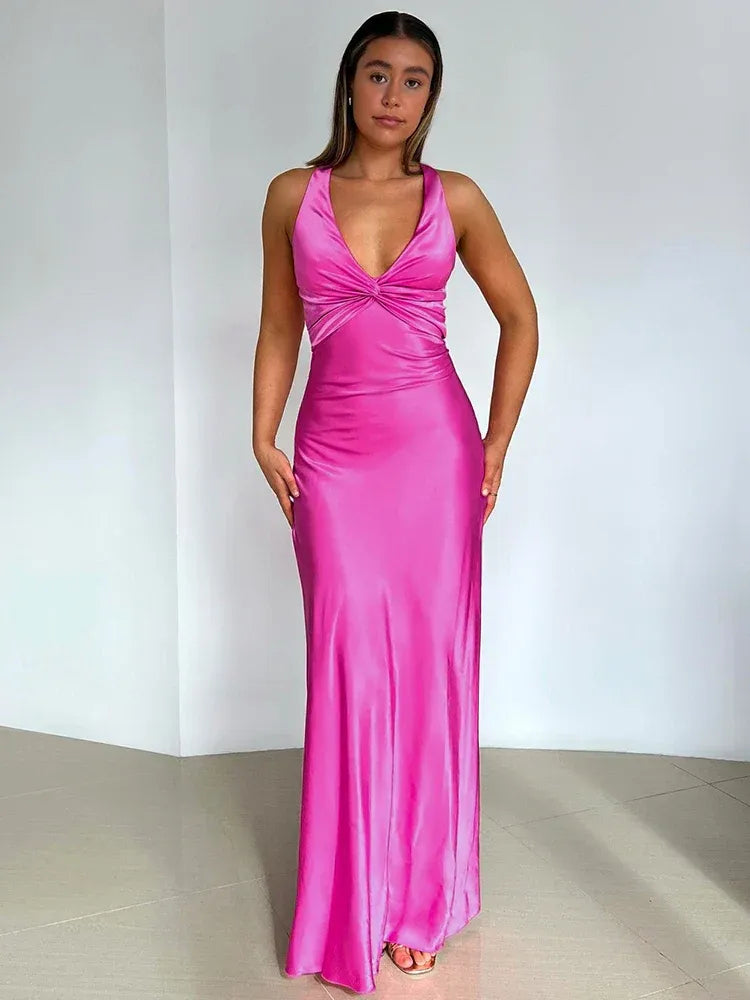 Satijnen halter maxi jurk met twistdetail – Isalyn