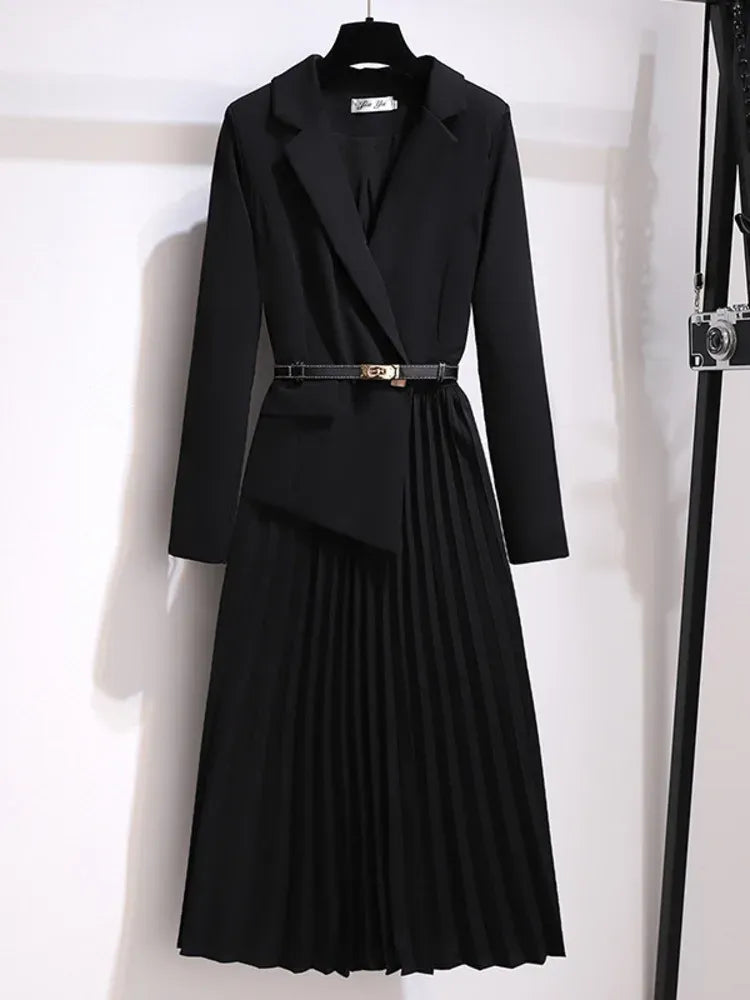 Stijlvolle midi jurk met geplisseerde rok en elegante blazerlook