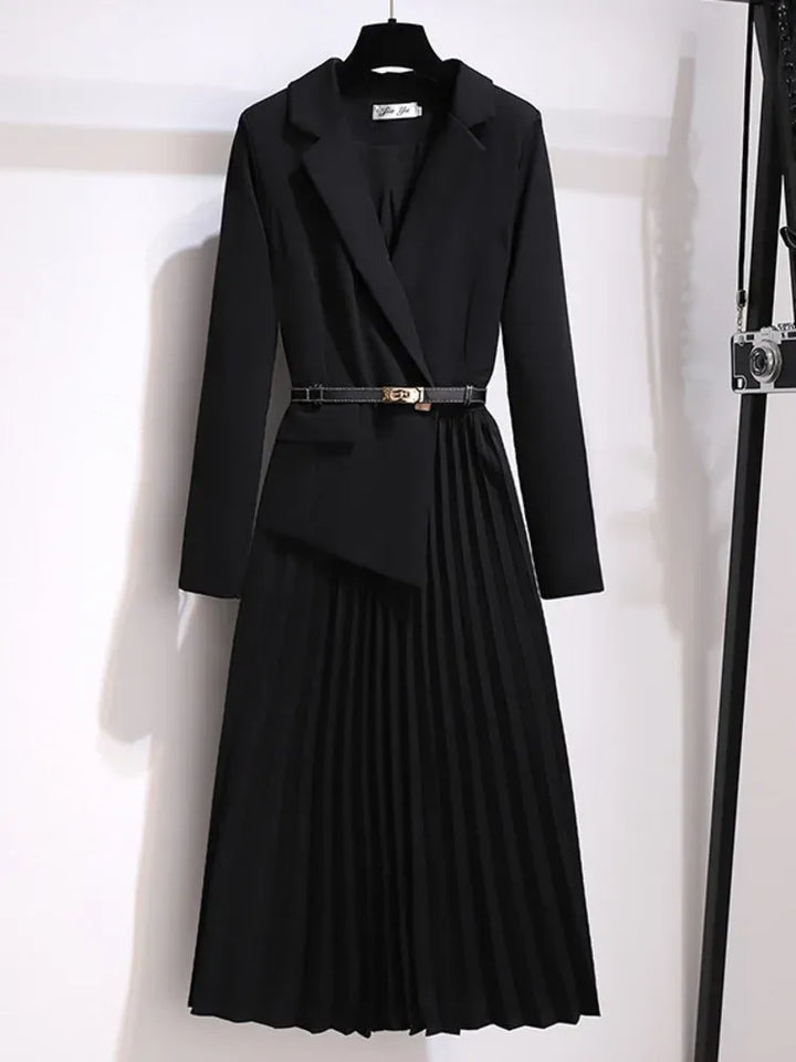 Stijlvolle midi jurk met geplisseerde rok en elegante blazerlook