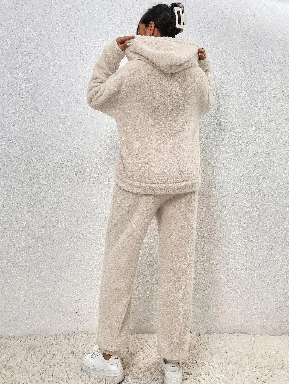 Zachte teddy lounge set voor dames – Elin